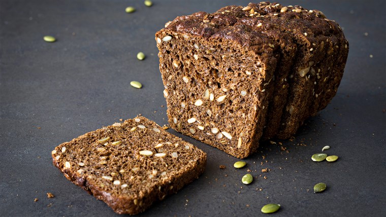 Segale bread with seeds