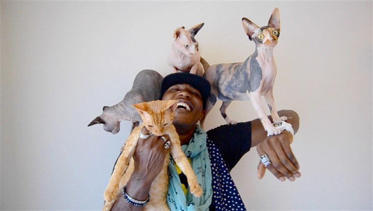 볼티모어 Rapper iAmMoshow loves cats