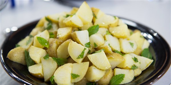 알 Roker's Potato Salad with Lemon and Mint