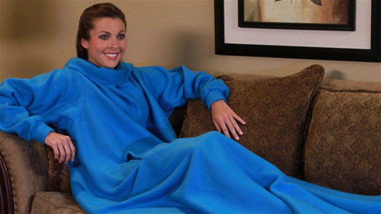 Gambar of a Snuggie. The FTC is sending refund checks to people who bought the product through Allstar Marketing Group