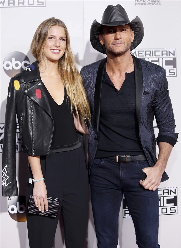Tim McGraw and his daughter arrive at the 2016 American Music Awards in Los Angeles