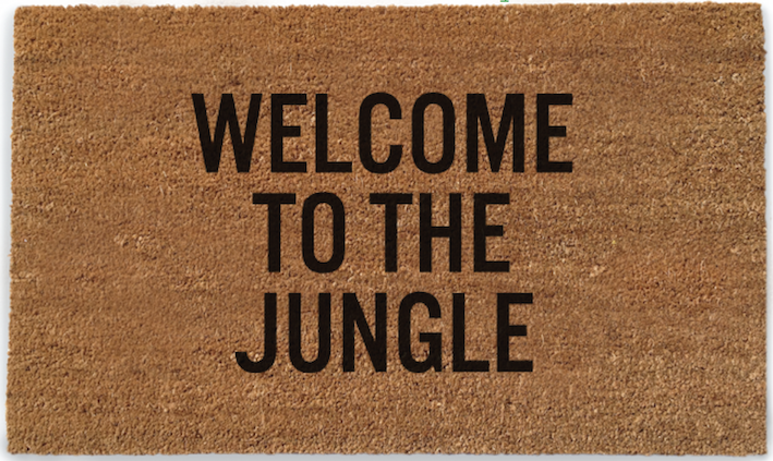 환영 to the Jungle Doormat
