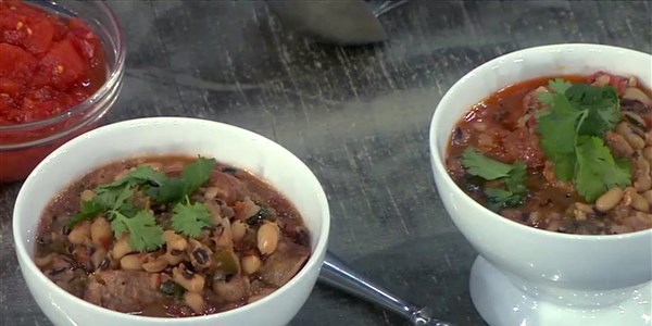 Black-Eyed Pea Stew with Sausage 