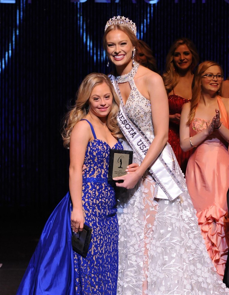 Sementara Mikayla Holgrem didn't win Miss Minnesota, she did take home two prizes, the Spirit of Miss USA and the Director's award.